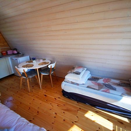 Linistea Muntilor Chalet โปรุมบาคู เด ซุซ ภายนอก รูปภาพ