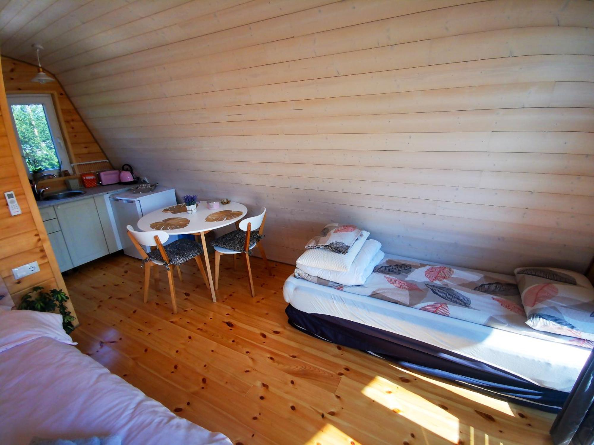 Linistea Muntilor Chalet โปรุมบาคู เด ซุซ ภายนอก รูปภาพ