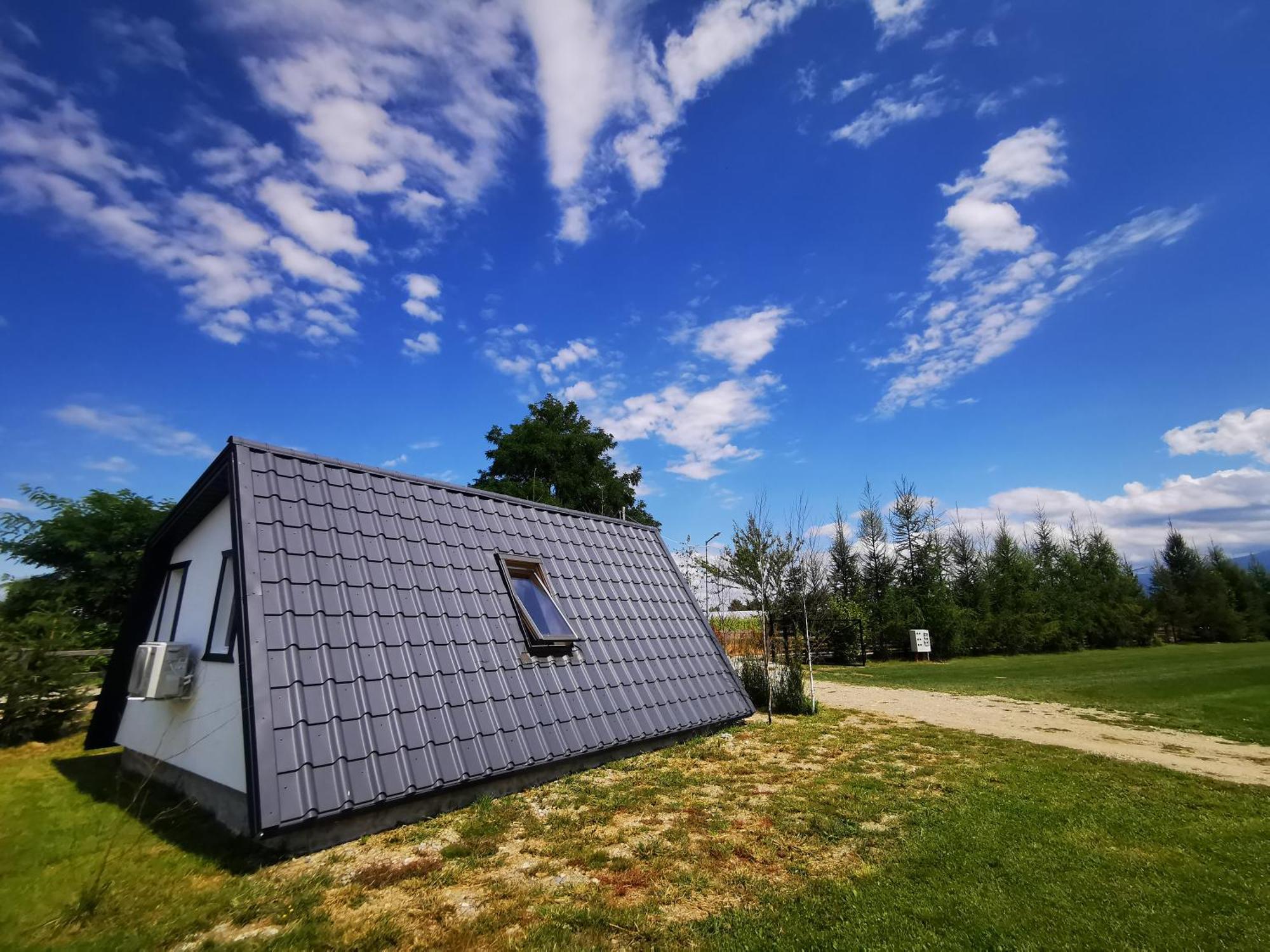 Linistea Muntilor Chalet โปรุมบาคู เด ซุซ ภายนอก รูปภาพ